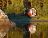 Einzigartiges Schlaffass am See mit SAUNA, KANU, FEUERKORB