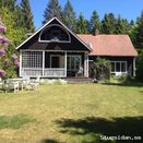 Large cottage near beach.